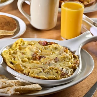 Applewood Bacon, White Cheddar